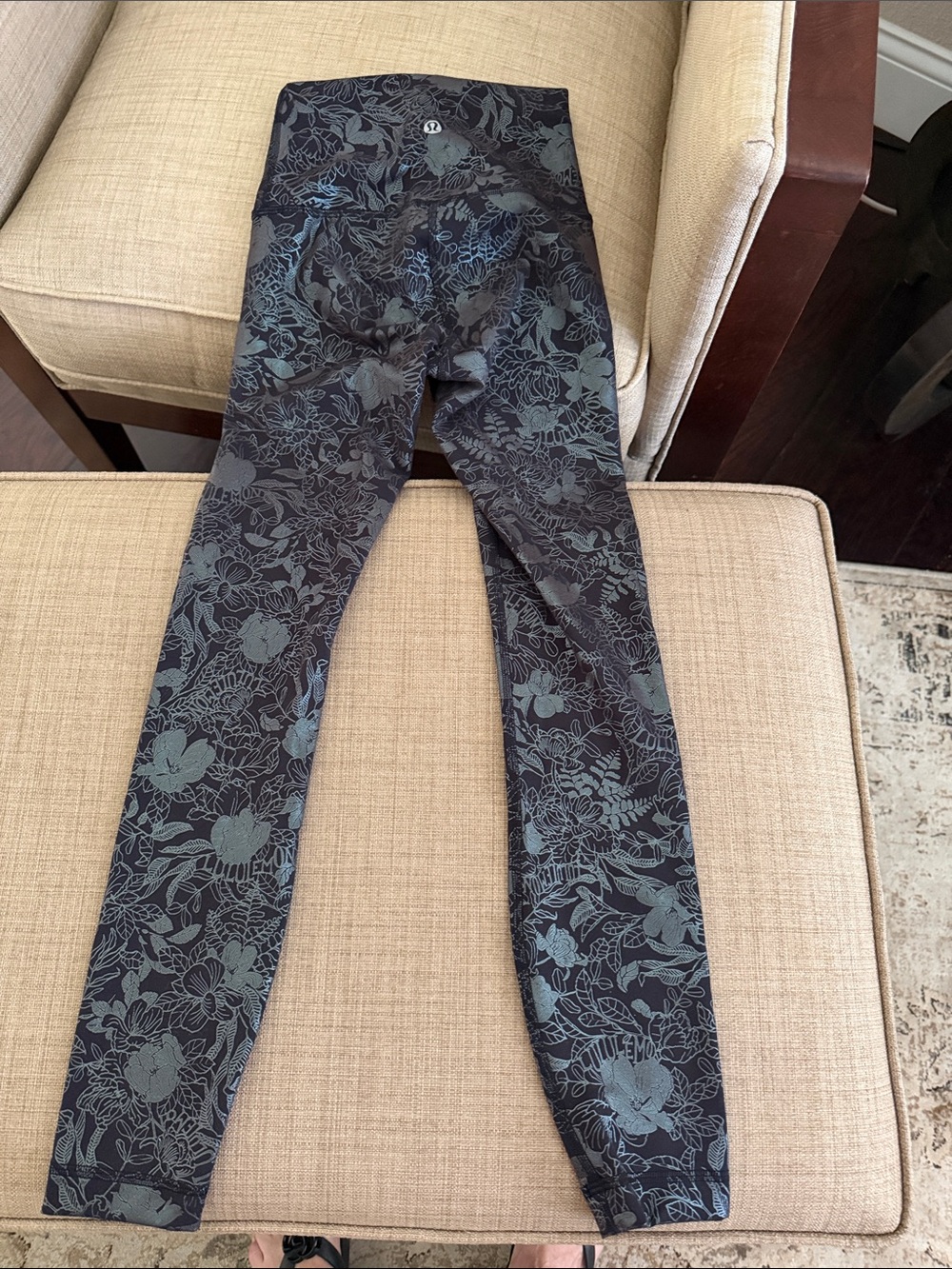 lululemon Black and Teal Floral High-Rise Leggings